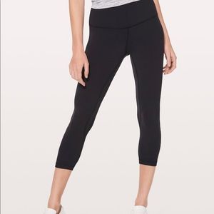 Lulu lemon align 21” capri size 4 lightly worn.